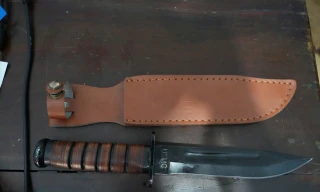 Tài xế taxi bị đâm vì đậu xe gần hiện trường vụ giải quyết mâu thuẫn