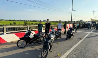 Ngăn chặn 40 thanh niên mang hung khí tự chế hẹn hỗn chiến giữa đêm