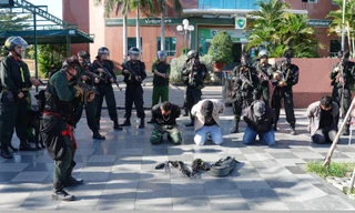 Công an Bình Thuận diễn tập bắt nhóm cướp ngân hàng, giải cứu con tin