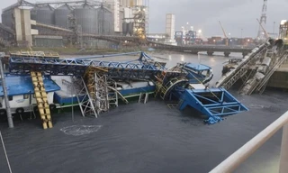 Hai tàu biển va nhau làm sập cầu cảng ở Cái Mép - Thị Vải