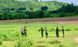 Tài xế xe tải 'bám đuôi' cô gái trẻ cả đoạn đường dài để thực hiện hành vi hiếp dâm