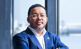 Chủ tịch, CEO Tập đoàn Đất Xanh đồng loạt bán cổ phiếu