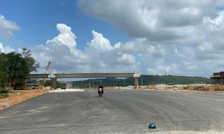 Sử dụng tro, xỉ từ nhà máy nhiệt điện để làm vật liệu san lấp