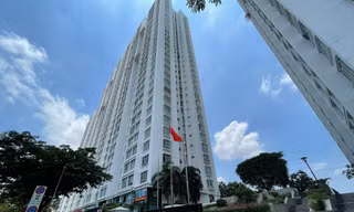 TPHCM tiếp tục họp riêng với 6 chủ đầu tư để tháo gỡ pháp lý dự án bất động sản