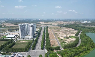 Nhiều dự án bất động sản phải sang tên, đổi chủ