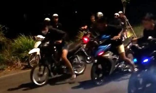 Khởi tố 9 đối tượng 'bắt cặp' đua xe trái phép 