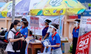 Điểm thi năm nay cao, điểm chuẩn vào các trường sẽ ra sao?