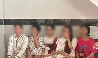 Giải cứu nhiều cô gái trẻ bị giam lỏng tại cơ sở massage 