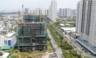 Thị trường căn hộ ở TPHCM: Bình dân thành cao cấp
