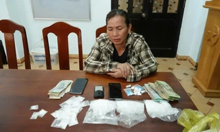 Bắt hai phụ nữ mua bán, vận chuyển lượng lớn ma túy đá ở Bình Thuận