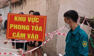 Bình Thuận phát 2 thông báo khẩn, tìm người liên quan ca nghi mắc COVID-19.