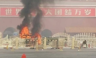 Ô tô lao vào đám đông ở Thiên An Môn, 3 người chết
