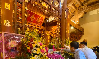 Ngôi đình thờ ông tổ nghề sơn trong phố cổ Hà Nội
