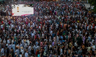 Hàng vạn người đổ về Yên Tử