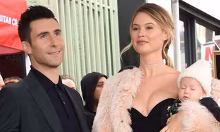 Toan tính của vợ Adam Levine khi chồng ngoại tình