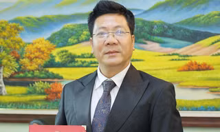 Tiến sĩ, NSND Quốc Hưng nhận quyết định bổ nhiệm 