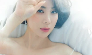 Nữ ca sĩ sốc vì đọc báo mới biết chồng đệ đơn ly hôn sau 7 tháng cưới