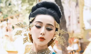 Phạm Băng Băng bị lật tẩy chiêu bài ở lễ hội té nước