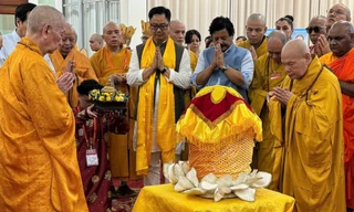 Chuyên cơ rước xá lợi Đức Phật Thích Ca từ Ấn Độ đã về đến Việt Nam