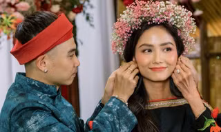 H'Hen Niê đi chân đất ở lễ cưới