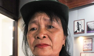 Rơi nước mắt ngắm kỷ vật của Bác Hồ tại bến Nhà Rồng 