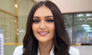 Á hậu 1 Hoa hậu Quốc tế ngồi xe lăn khi thi hoa hậu ở Việt Nam