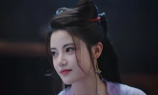 Nhan sắc 'tiểu hồ ly' sinh năm 2000 đánh bại nữ chính Bạch Lộc