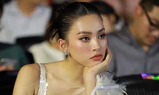 Gương mặt bất chấp mọi góc ảnh của Trần Tiểu Vy