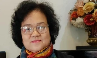 Bà Thanh Loan là mẹ của nhạc sỹ Đinh Quang Trung, cả hai người đều được phong tặng Nghệ sỹ ưu tú đợt này.