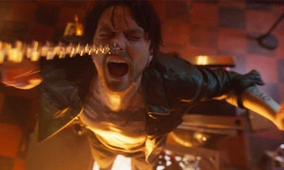 Phim 17+ hất cẳng siêu anh hùng