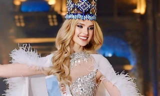 Đương kim Hoa hậu Thế giới chia tay bạn trai 5 năm sau khi đăng quang 