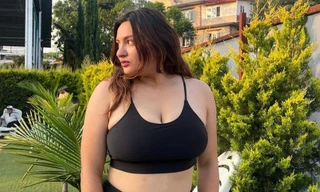 Người đẹp ngoại cỡ đăng quang Hoa hậu Hoàn vũ Nepal