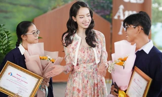 Toàn cảnh lễ trao học bổng Nâng bước Thủ khoa 2024