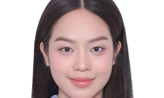 Showbiz 16/5: Hoa hậu Thanh Thủy gây chú ý