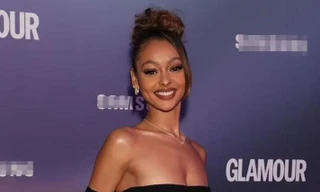 Dàn mỹ nhân lăng xê váy xuyên thấu, xẻ sâu trên thảm đỏ