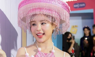 Chị đẹp Huyền Baby đắt show 