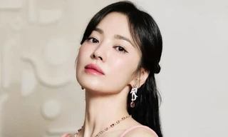 Song Hye Kyo bùng nổ nhan sắc