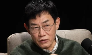 Ông trùm giải trí bị bắt