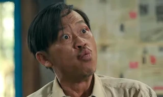 NSƯT Hoài Linh 'bực bội ra mặt' với đạo diễn