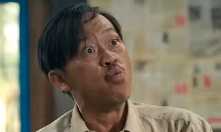 NSƯT Hoài Linh 'bực bội ra mặt' với đạo diễn