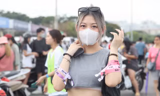Vé BlackPink ở sân Mỹ Đình đang giảm 50% ngày cuối, chấp nhận lỗ nặng