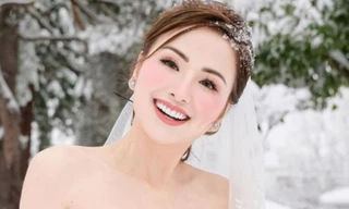 Showbiz 21/1: Hoa hậu Diễm Hương cưới lần 3