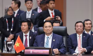 Thủ tướng: Khơi thông dòng chảy thương mại để ASEAN là 'tâm điểm của tăng trưởng' 