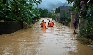 Nguy cơ lũ chồng lũ, Thủ tướng yêu cầu sơ tán dân ra khỏi khu vực nguy hiểm