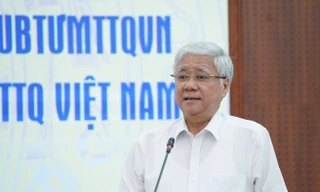 Cán bộ thấy sai mà không nói cũng là 'tự diễn biến', 'tự chuyển hóa'