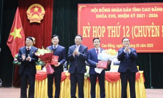 Phê chuẩn kết quả bầu Phó Chủ tịch UBND tỉnh Cao Bằng