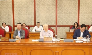 Bộ Chính trị: Có cơ chế, chính sách đặc biệt trọng dụng nhân tài, trí thức tinh hoa (*)