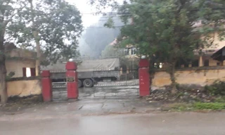 Tang vật và phương tiện đang tạm giữ tại Hạt kiểm lâm Bắc Sơn. Ảnh: DC.