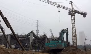 Cảnh sát khám nghiệm hiện trường vụ việc.