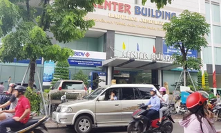 Dù được đánh giá là một trong những khu dân cư có chất lượng cuộc sống hàng đầu Hà Nội nhưng cư dân cụm chung cư Hapulico những ngày vừa qua liên tục 'kêu cứu'.